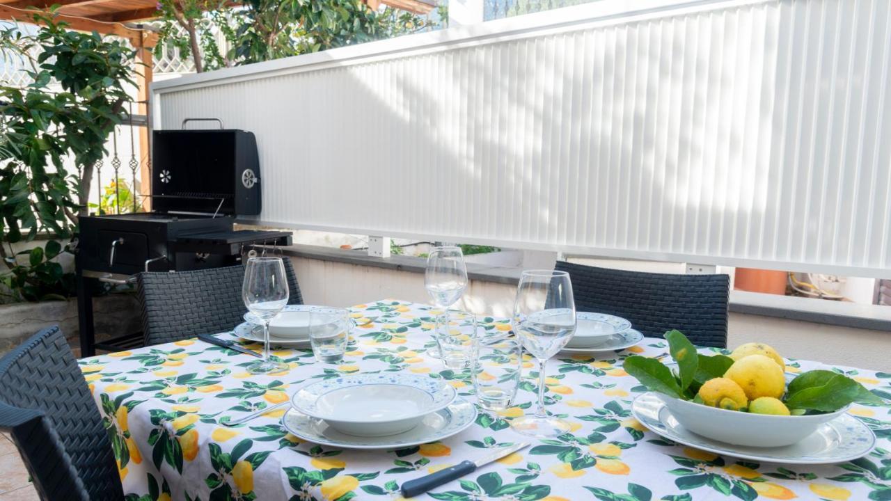 Apartmán Oasi In Centro - Cala Gonone Exteriér fotografie