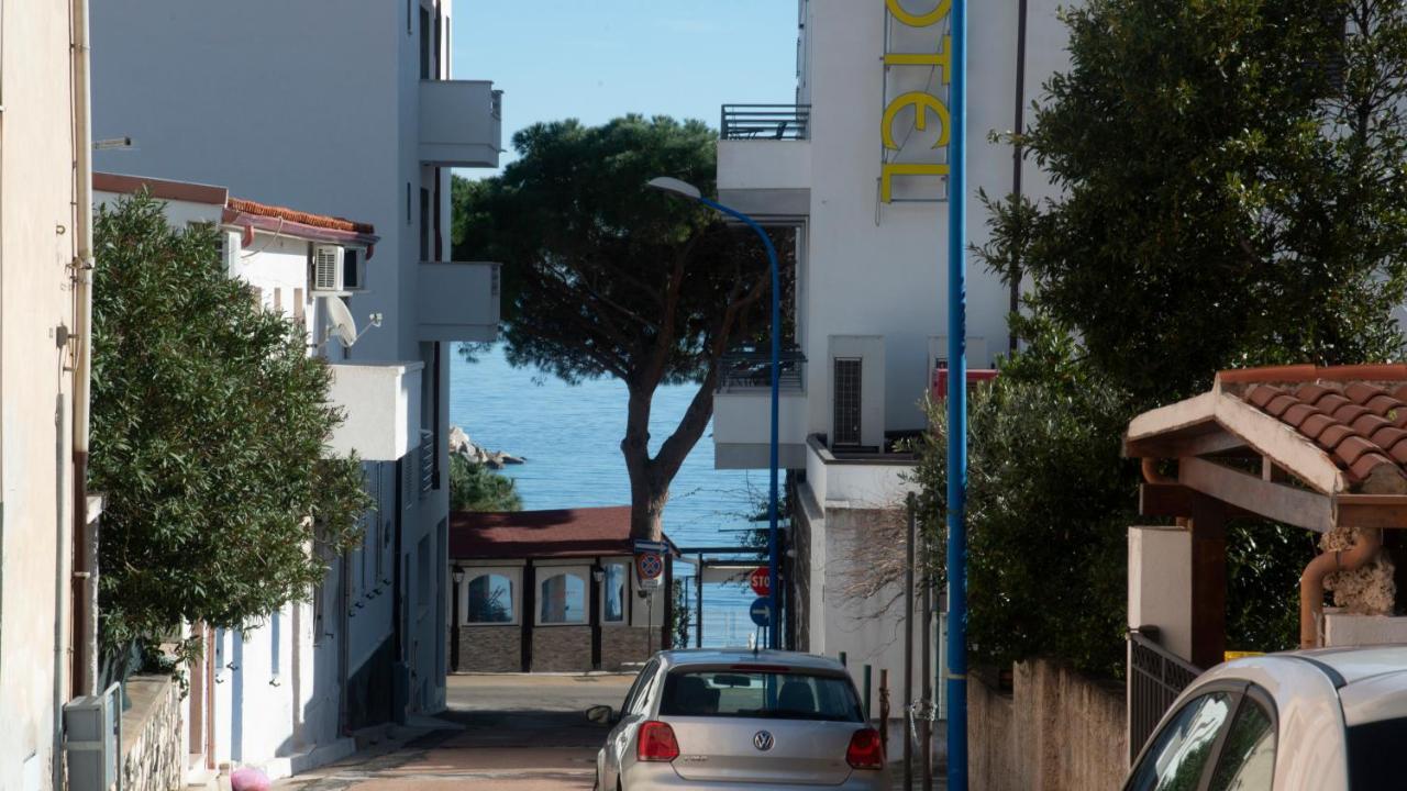 Apartmán Oasi In Centro - Cala Gonone Exteriér fotografie