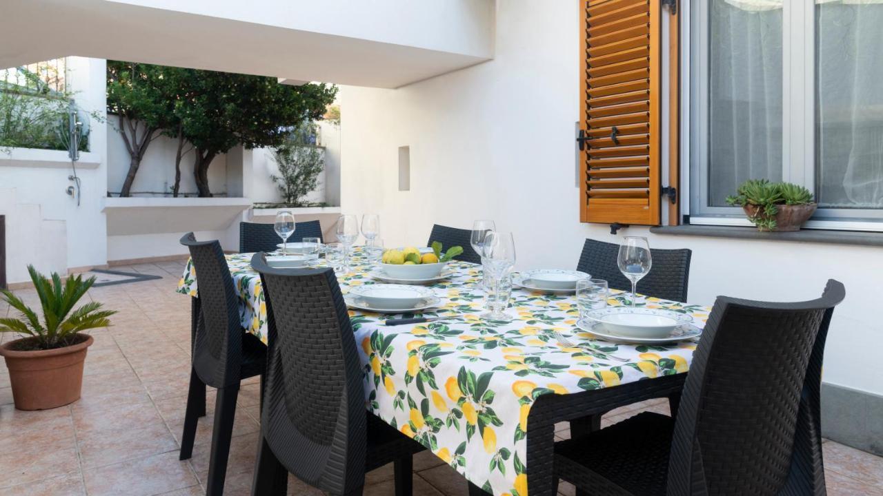 Apartmán Oasi In Centro - Cala Gonone Exteriér fotografie