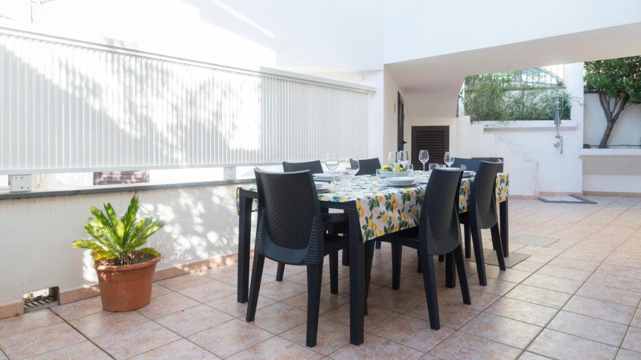 Apartmán Oasi In Centro - Cala Gonone Exteriér fotografie