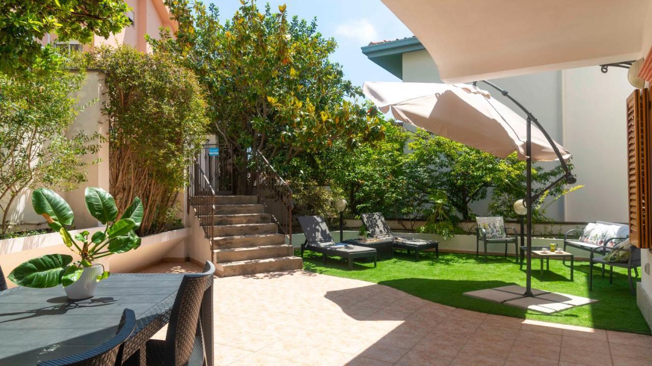 Apartmán Oasi In Centro - Cala Gonone Exteriér fotografie